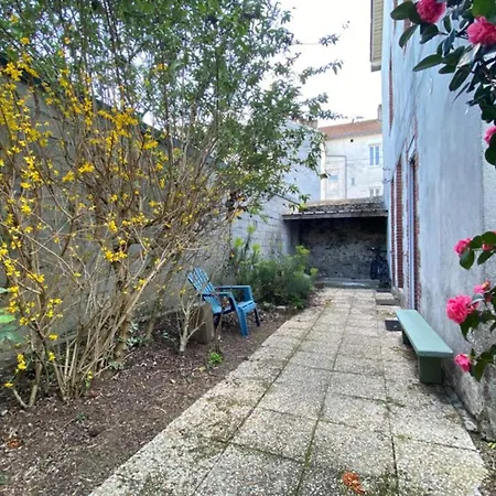 Quiet In Ideal For Two Apartamento Nantes